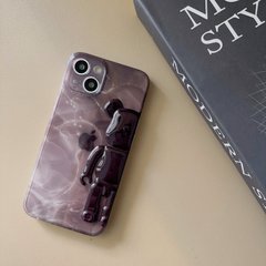 Чехол для iPhone 15 Pro Bearbrick мраморный Коричневый